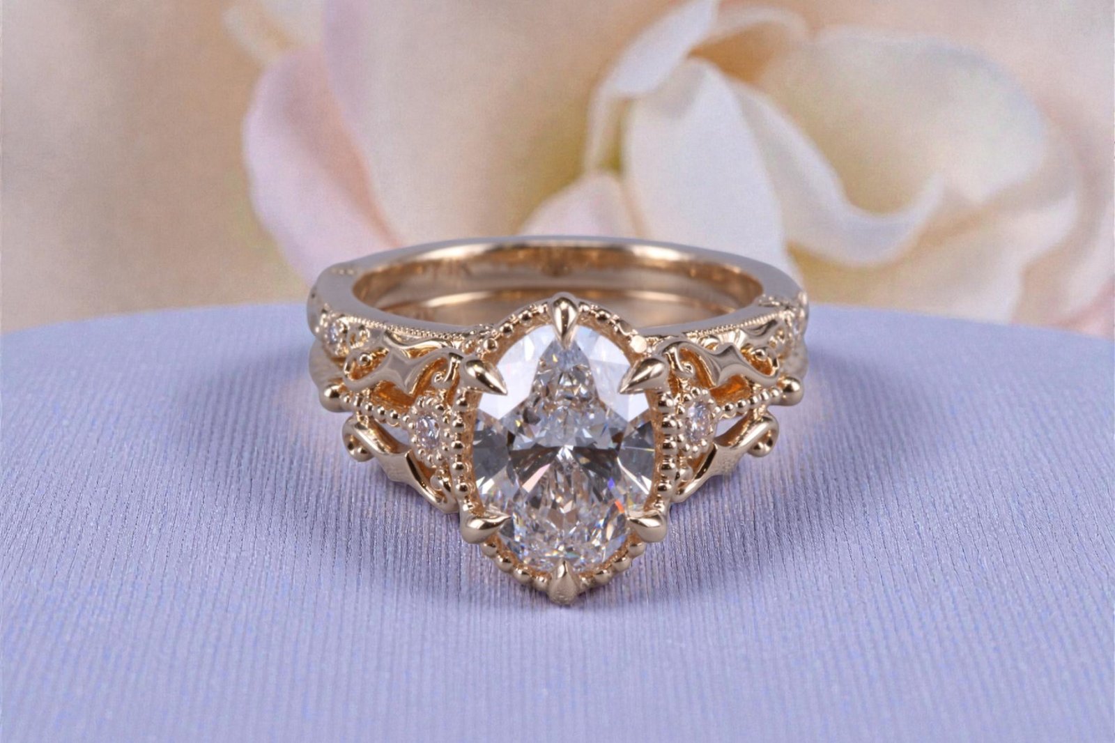 Custom-made oval diamond ring for La Mesa couples