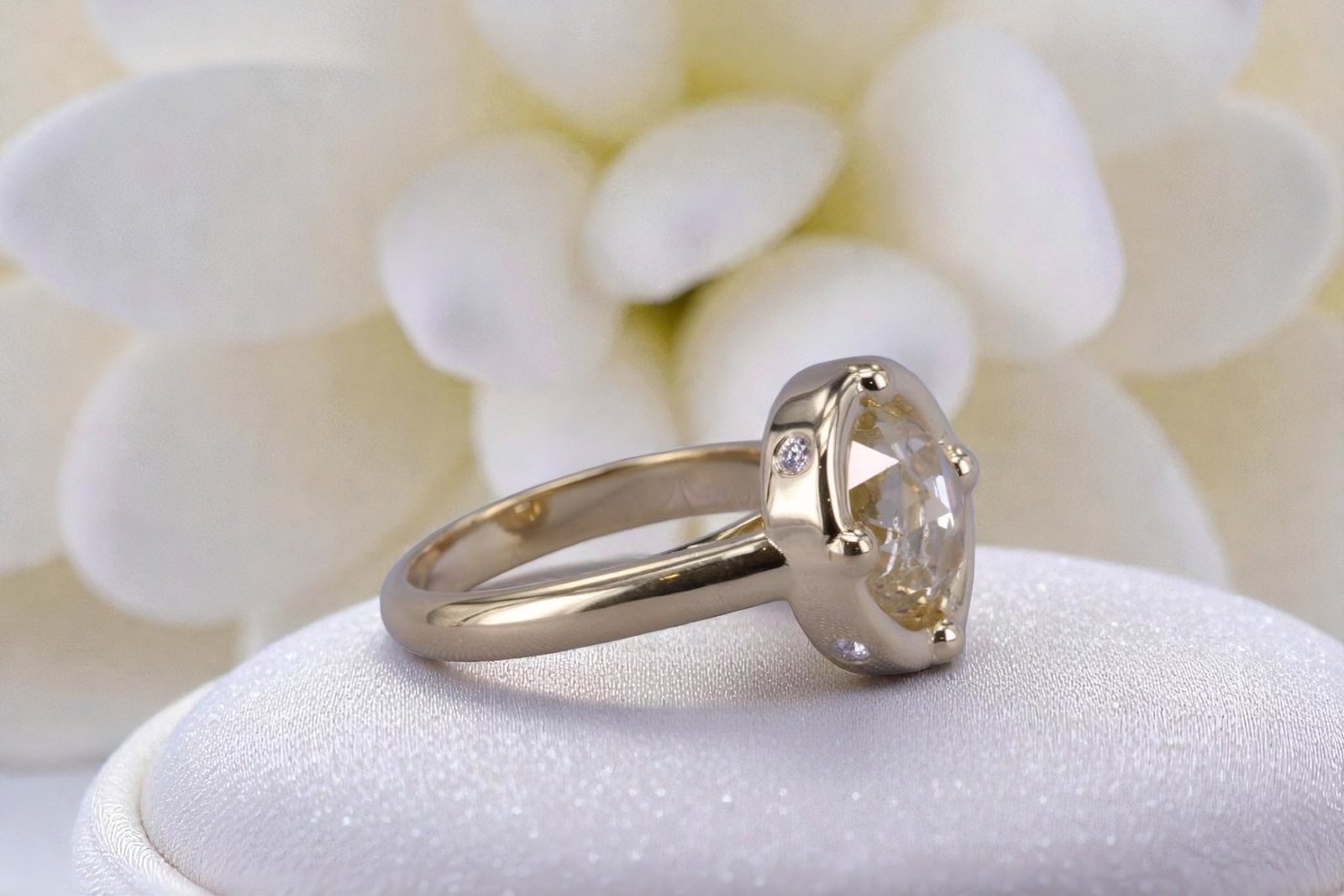 Non-traditional diamond ring for couples in La Mesa